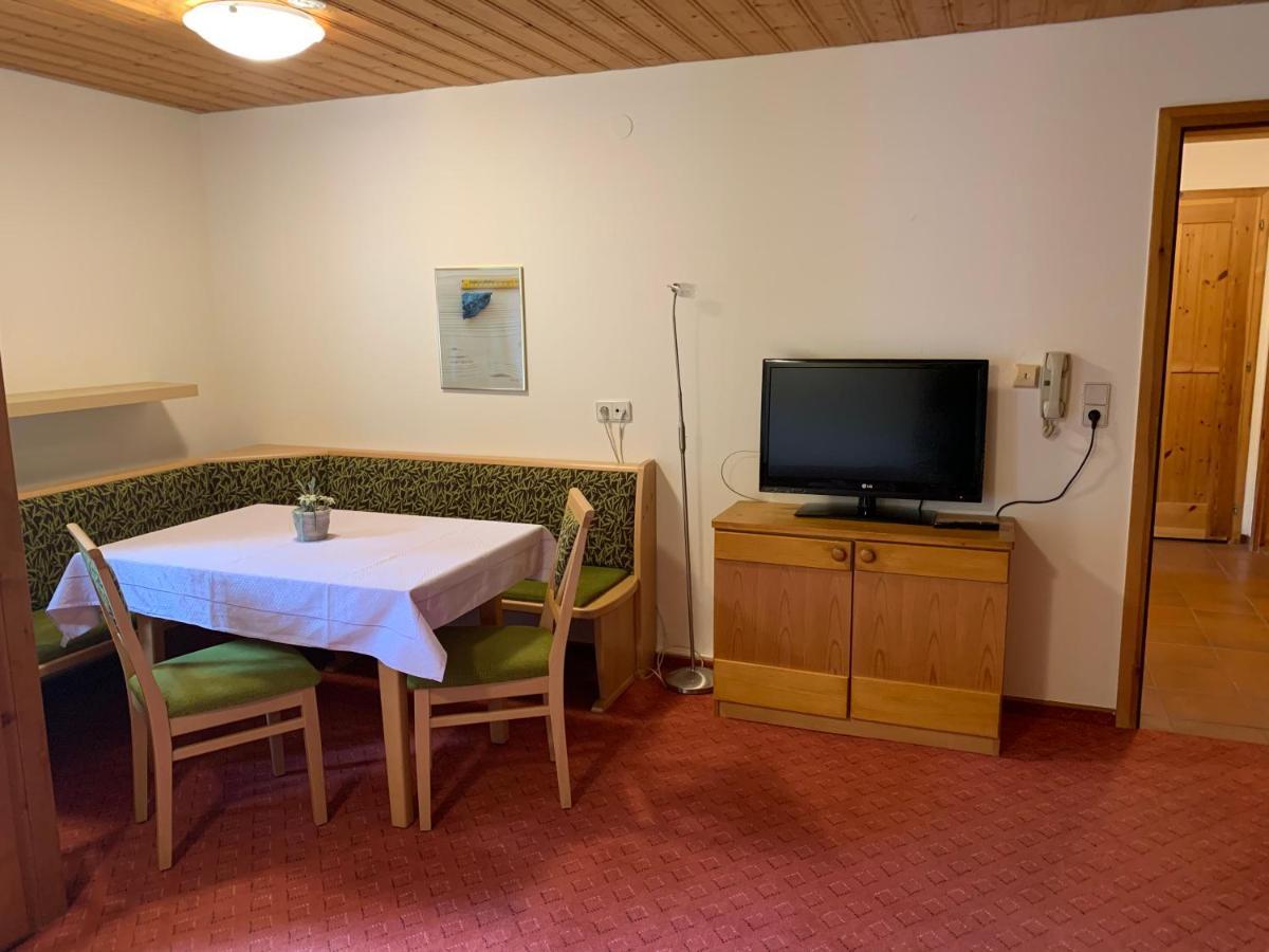 לאדיס Ferienhaus Am Burgsee מראה חיצוני תמונה